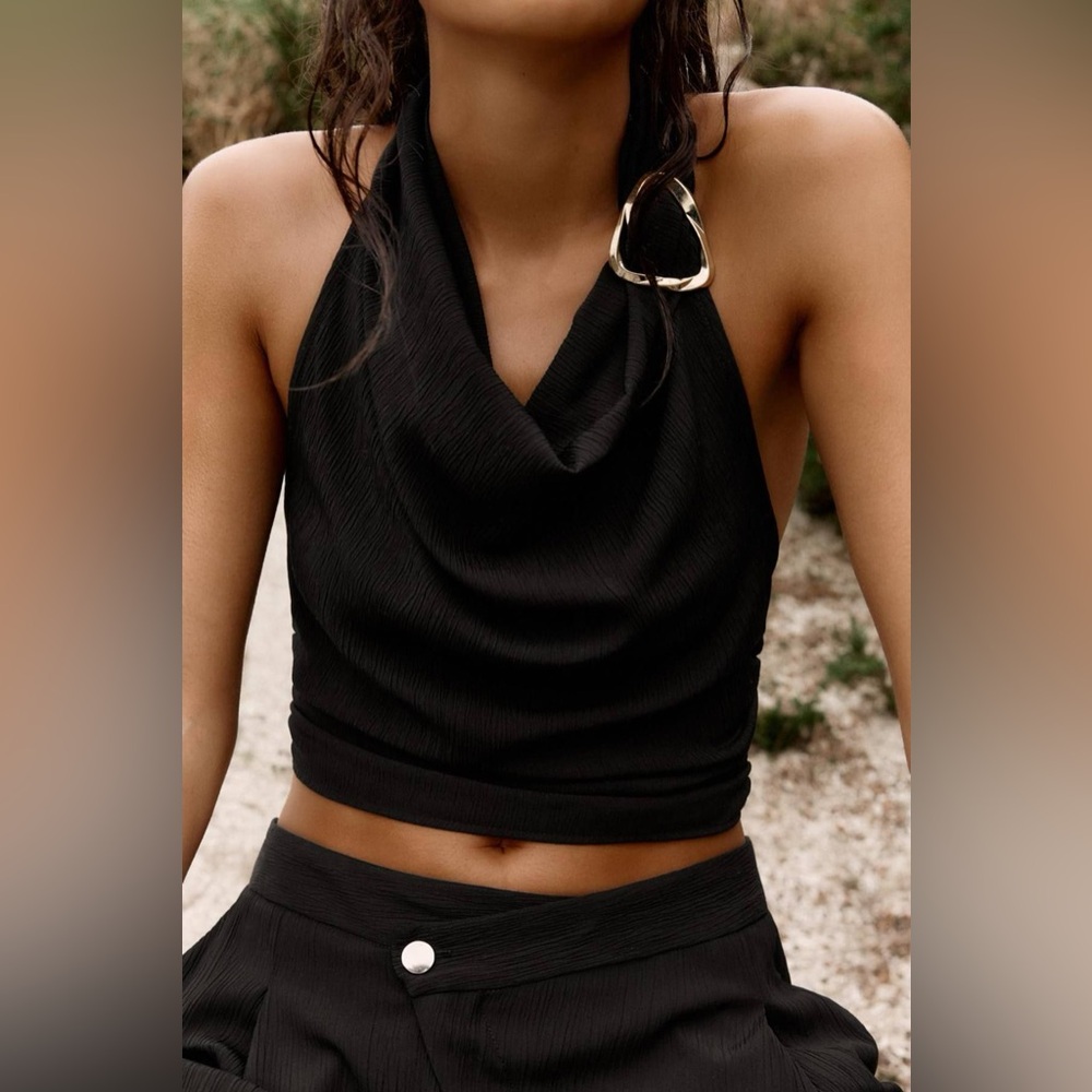 Zara Black Crinkle Draped Halter Crop Top with Open Back and Gold Ring Sz Small